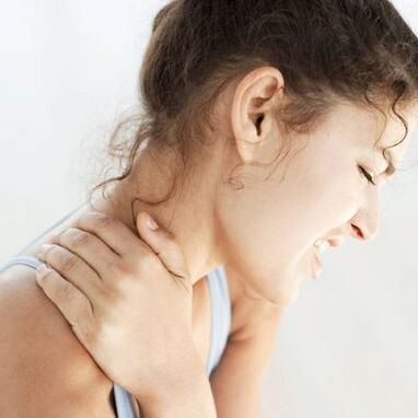 nyaki fájdalom egy lánynál az osteochondrosis tünete